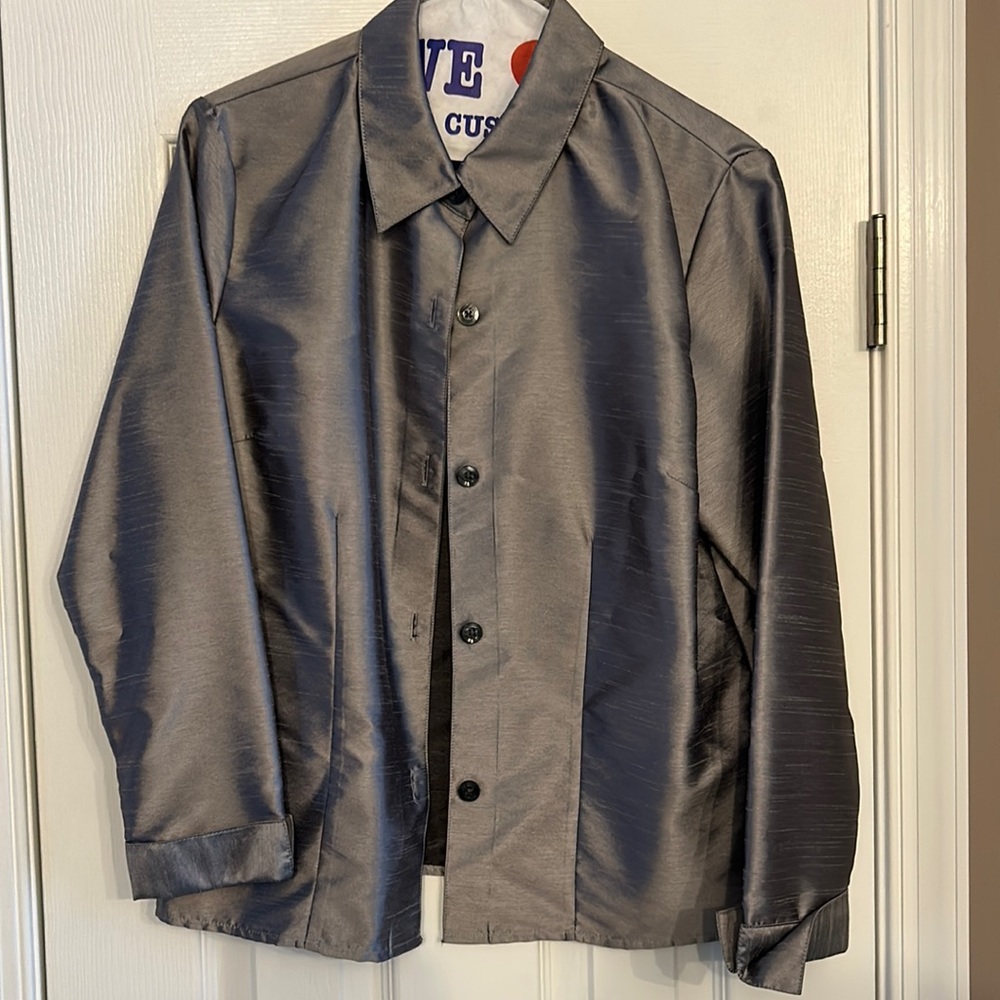 Gray button Womens fitted top.
